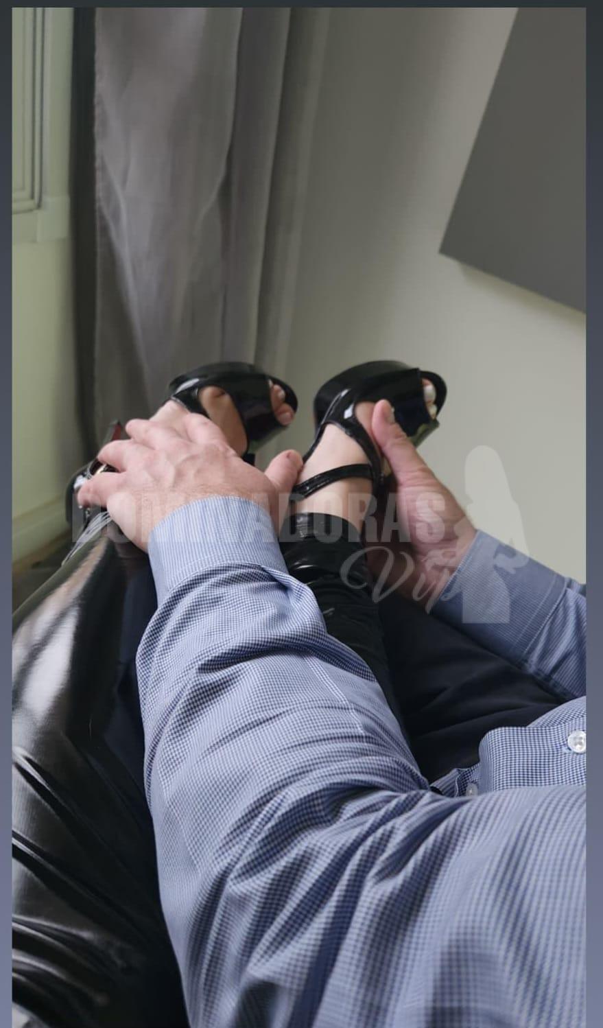 dominadora-Queen-Yvie-104